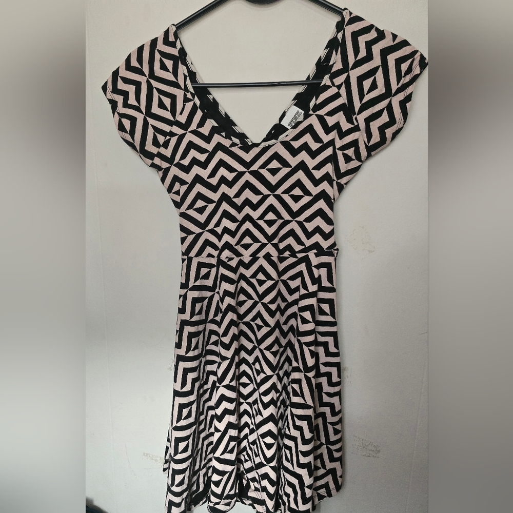 PINK Chevron Black and Pink Open Back Dress | Sz XS